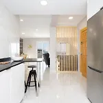 Апартаменты Home2book Spacious Harbour Views, Cruz