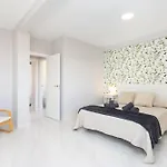 Апартаменты Home2book Spacious Harbour Views, Cruz