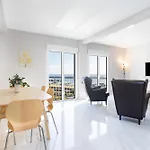 Home2book Spacious Harbour Views, Cruz *