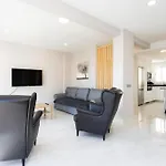 Home2book Spacious Harbour Views, Cruz * Санта-Крус-де-Тенерифе