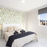 Home2book Spacious Harbour Views, Cruz Апартаменты Санта-Крус-де-Тенерифе